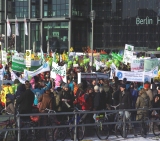 Demo Wir habe es statt am Berlin Hauptbahnhof